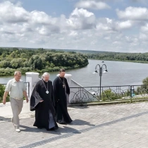 Постер к новости: Епископ Симон посетил станицы Еланскую и Вёшенскую...